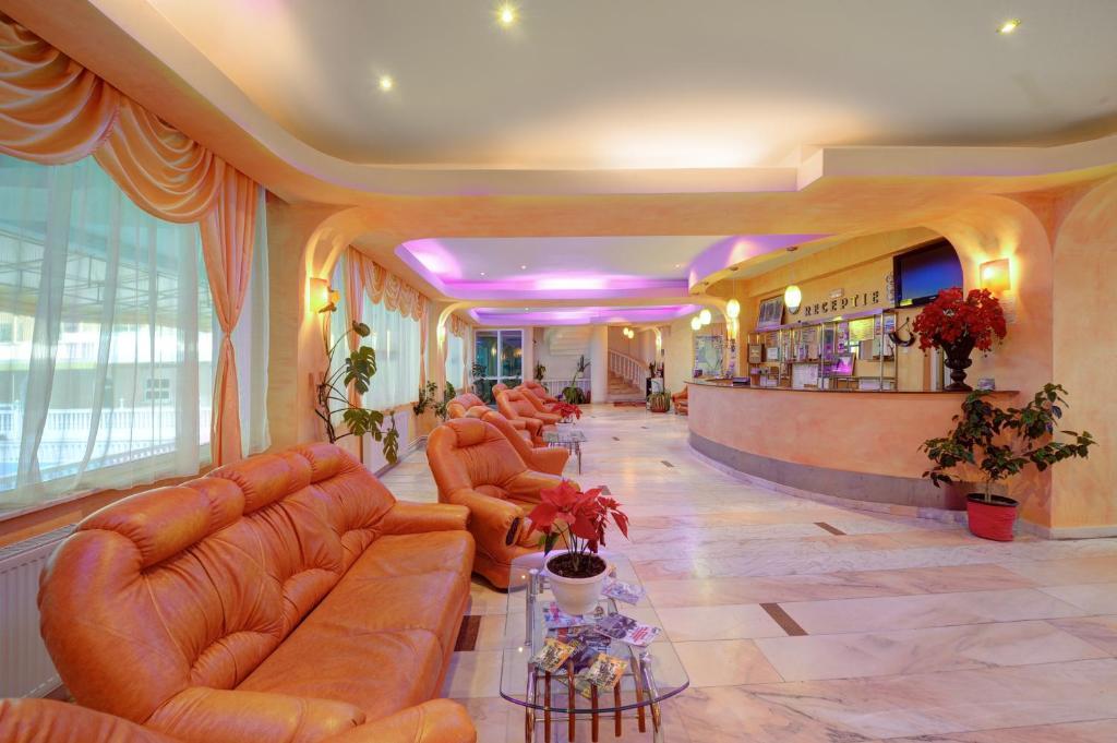 Hotel Cornul Vanatorului Piteşti Exterior foto